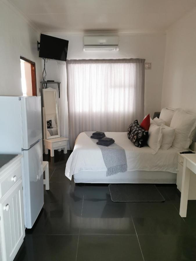 Ballina Ga-El Guesthouse ポート・エリザベス エクステリア 写真
